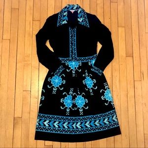 Vtg 60s Mr Dinos turquoise blue and black mod print dress with long sleeves.